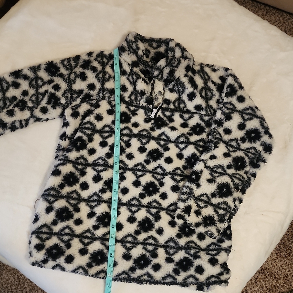 Cozy Black and White Fleece Pullover